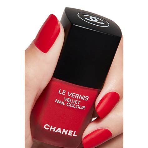 Лак за нокти Chanel Le Vernis 